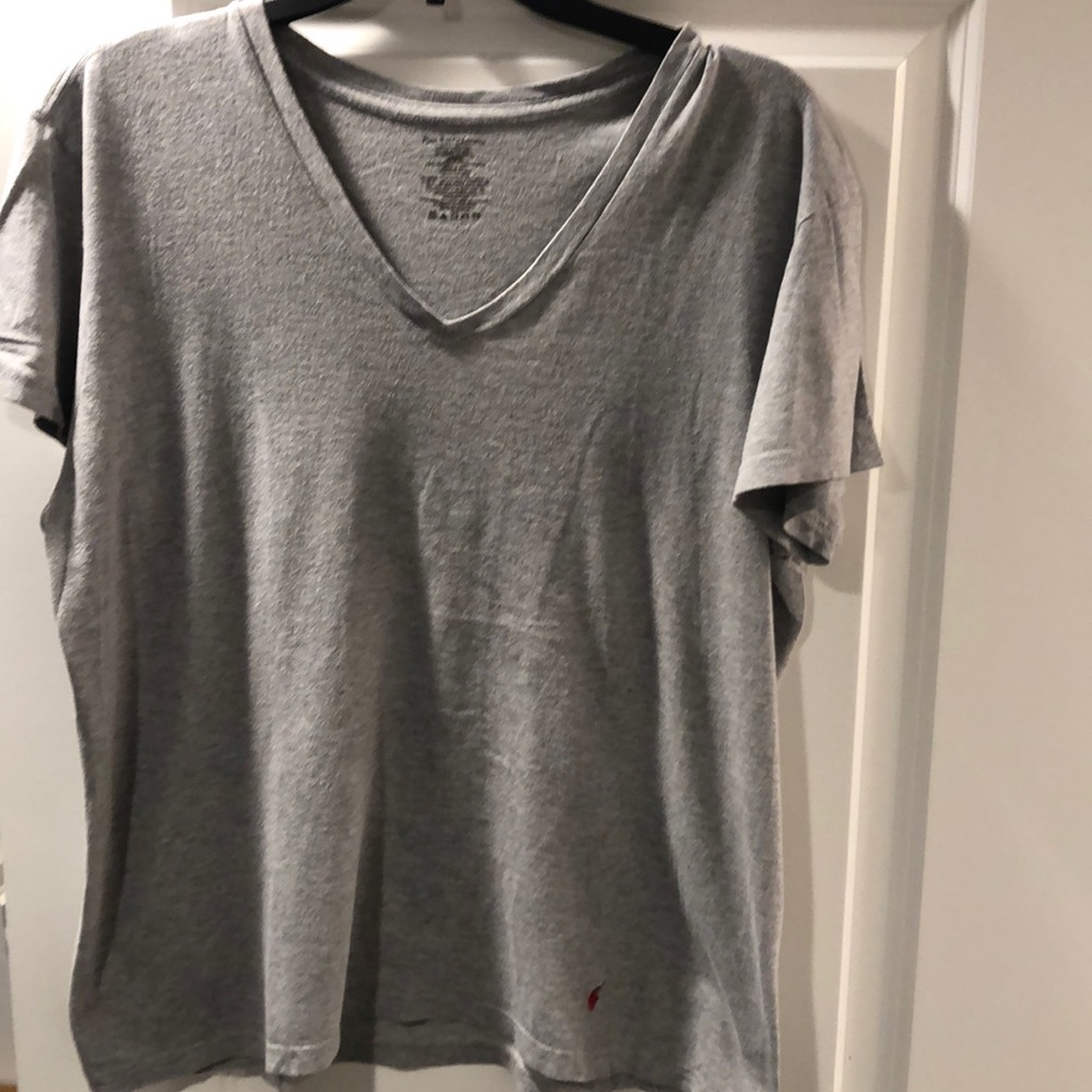 Men’s Polo v-neck, short sleeve tee